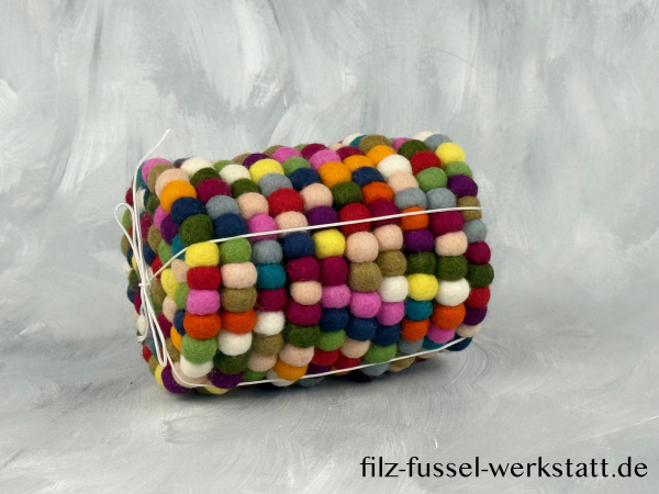 Preview: Filz, Glasuntersetzer, Tischdeko, Untersetzer, Filzkugeln, bunt, rund, Ø 10 cm